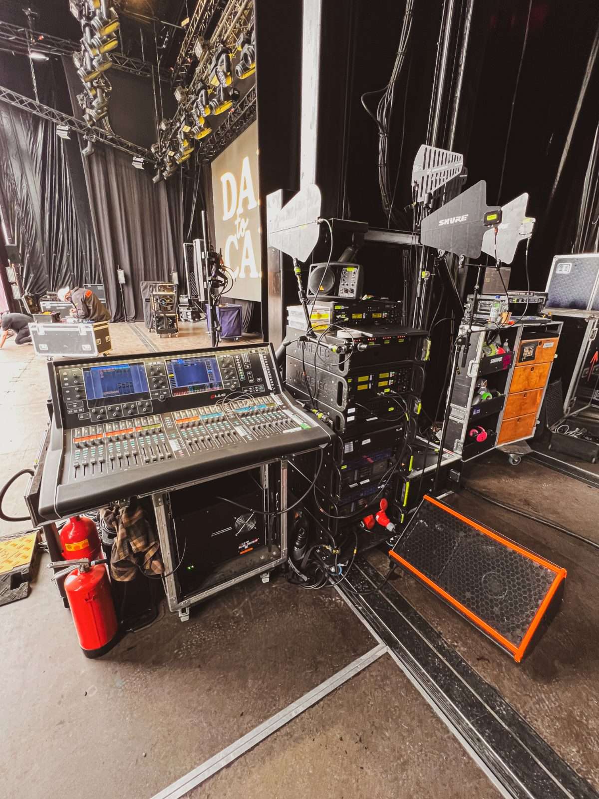 Monitor and RF world